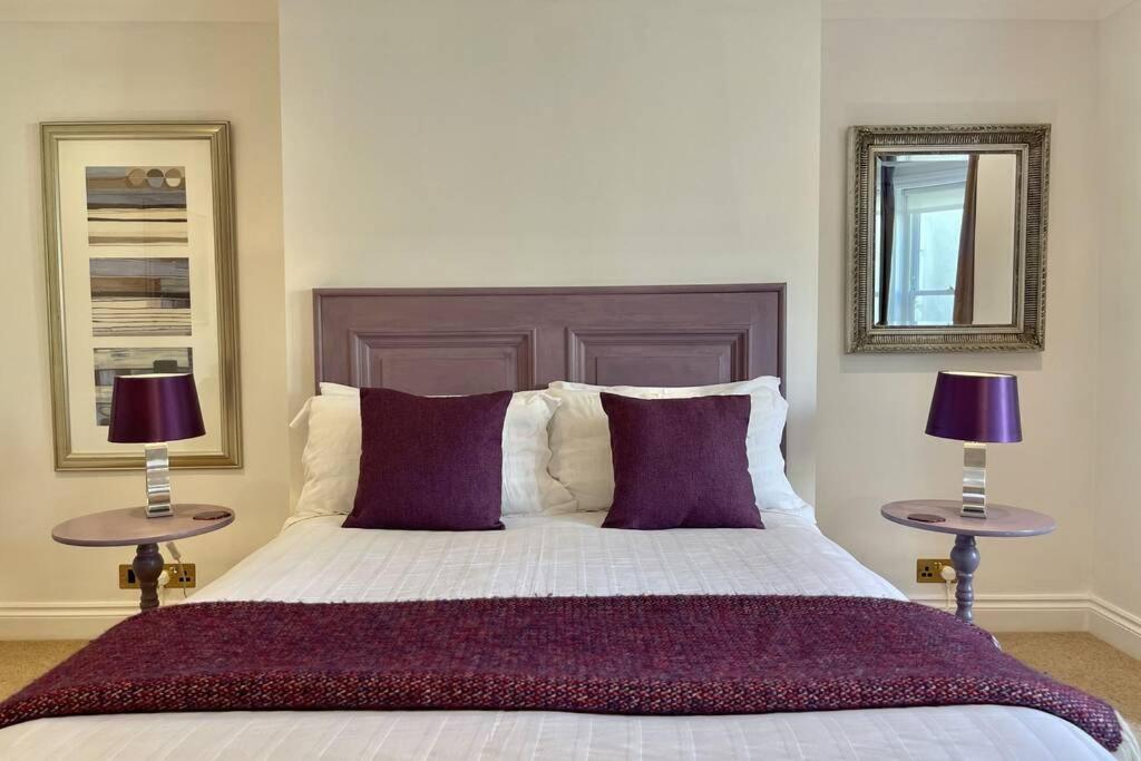 Lavender Apartment - Spacious Apartment Close To The Beach Deal Εξωτερικό φωτογραφία